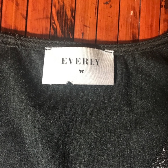 Everly Sleeveless Sparkly dress size XS gray. - Picture 7 of 8